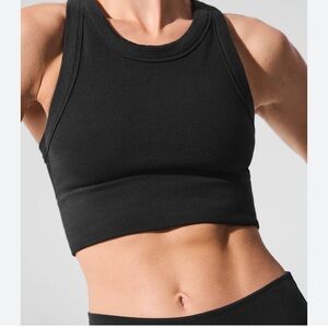 NEW WITH TAGS - ALO Yoga Black Racerback Crop Top    SIZE M